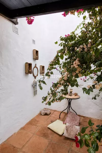 Semi-Detached House in Nueva Andalucía