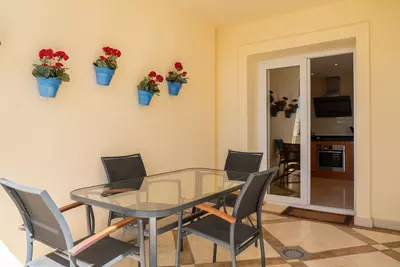 Middle Floor Apartment in Casares