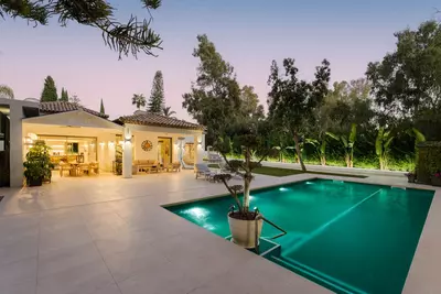 Detached Villa in Nueva Andalucía