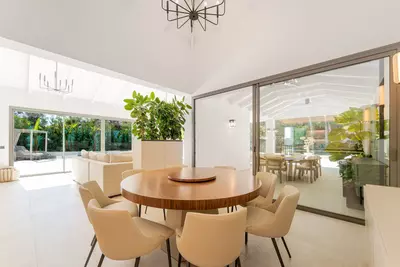 Detached Villa in Nueva Andalucía