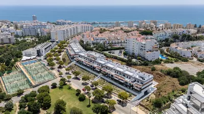 Middle Floor Apartment in Estepona