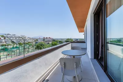 Middle Floor Apartment in Estepona