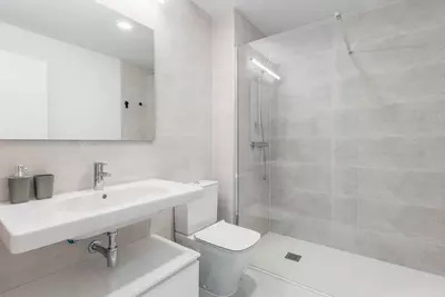 Middle Floor Apartment in Estepona