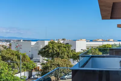 Middle Floor Apartment in Estepona