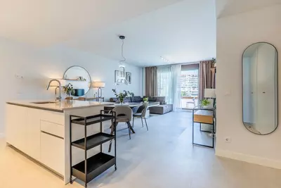 Middle Floor Apartment in Estepona
