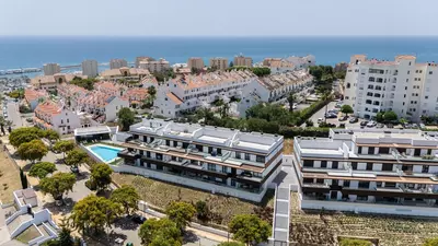 Middle Floor Apartment in Estepona