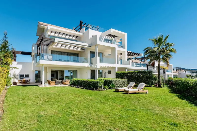 Ground Floor Apartment in Benahavís