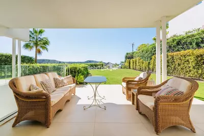 Ground Floor Apartment in Benahavís