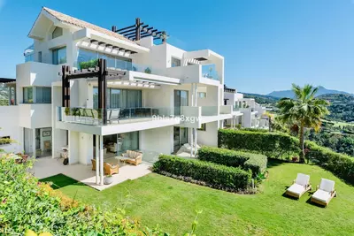 Ground Floor Apartment in Benahavís