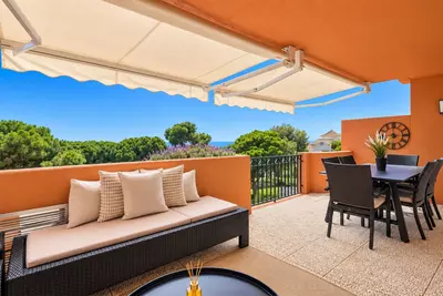 Middle Floor Apartment in Cabopino