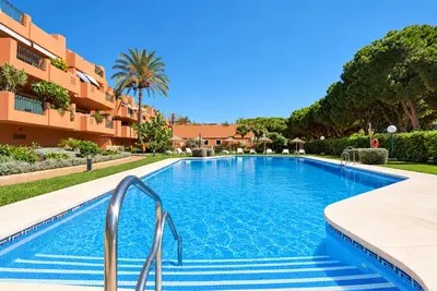 Middle Floor Apartment in Cabopino