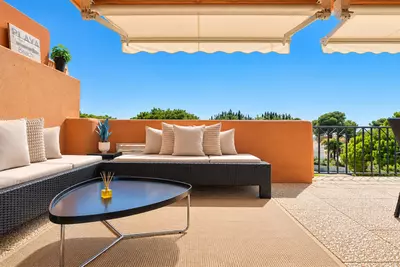 Middle Floor Apartment in Cabopino