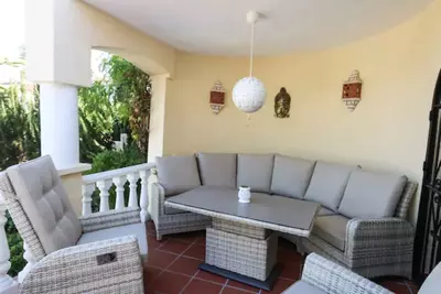 Detached Villa in Nueva Andalucía