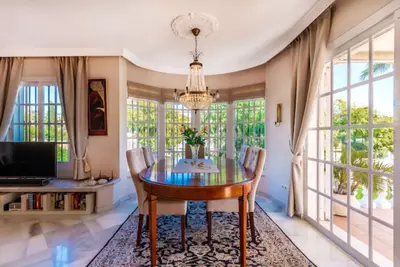 Detached Villa in Nueva Andalucía