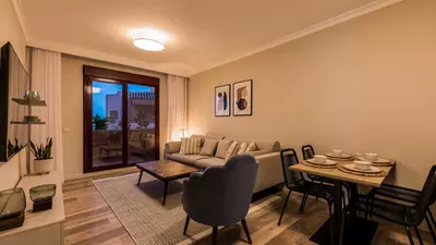 Top Floor Apartment in El Paraiso