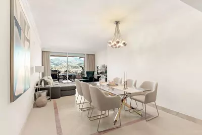 Middle Floor Apartment in Nueva Andalucía