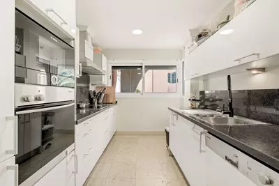Middle Floor Apartment in Nueva Andalucía