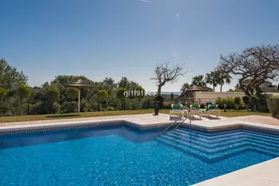 Middle Floor Apartment in Elviria