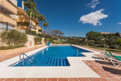 Middle Floor Apartment in Elviria