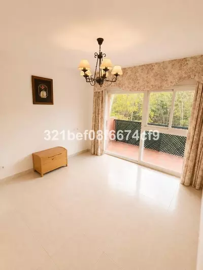 Top Floor Apartment in Estepona