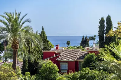 Middle Floor Apartment in Marbella