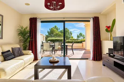 Ground Floor Apartment in Benahavís