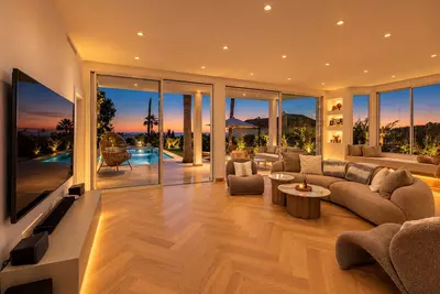 Detached Villa in Nueva Andalucía