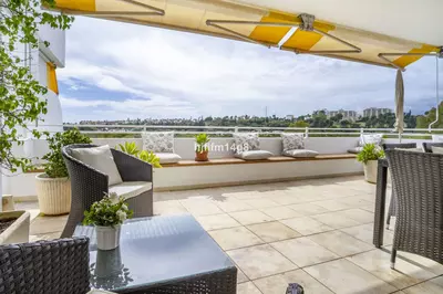Middle Floor Apartment in Guadalmina Alta