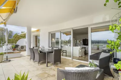 Middle Floor Apartment in Guadalmina Alta