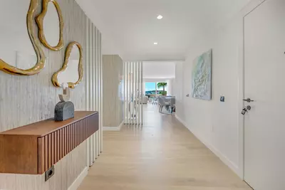 Middle Floor Apartment in Nueva Andalucía