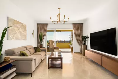Middle Floor Apartment in Elviria