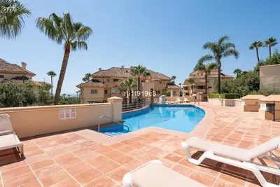 Middle Floor Apartment in Elviria