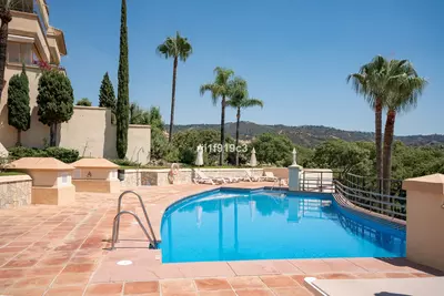 Middle Floor Apartment in Elviria