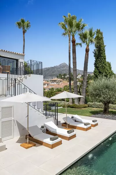 Detached Villa in Nueva Andalucía