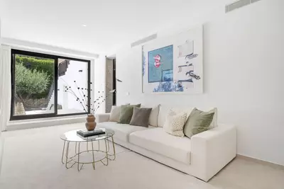 Detached Villa in Nueva Andalucía