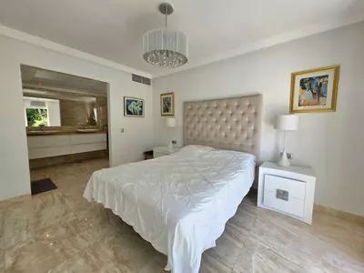 Detached Villa in Elviria