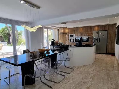 Detached Villa in Elviria