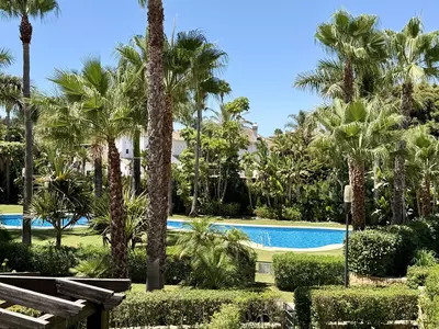Top Floor Apartment in Puerto Banús