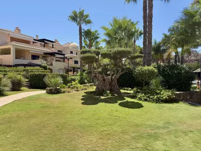 Top Floor Apartment in Puerto Banús