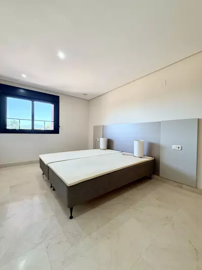 Top Floor Apartment in Puerto Banús