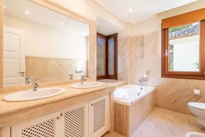 Middle Floor Apartment in Los Monteros