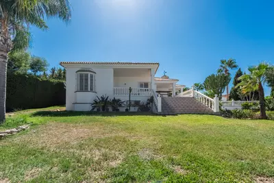 Detached Villa in Atalaya