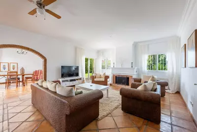Detached Villa in Atalaya