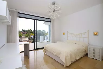 Detached Villa in Nueva Andalucía