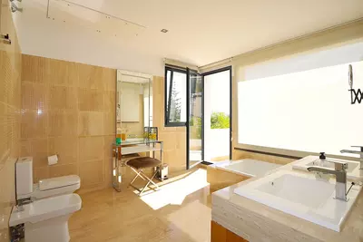 Detached Villa in Nueva Andalucía
