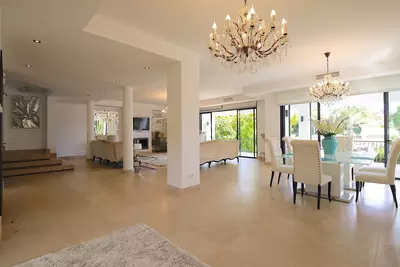 Detached Villa in Nueva Andalucía