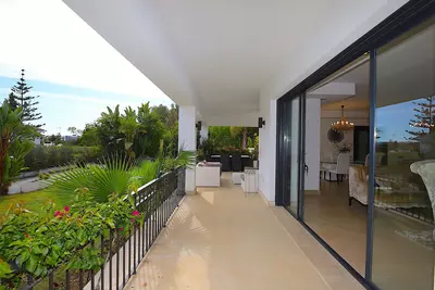 Detached Villa in Nueva Andalucía