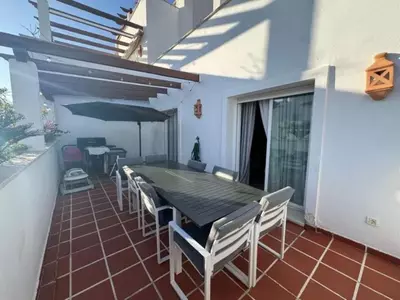 Middle Floor Apartment in Nueva Andalucía