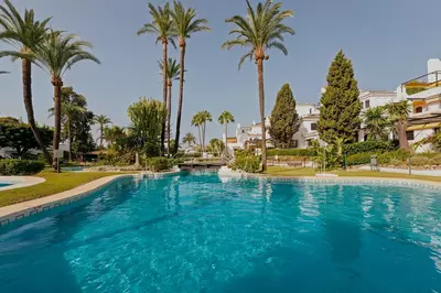 Middle Floor Apartment in Nueva Andalucía