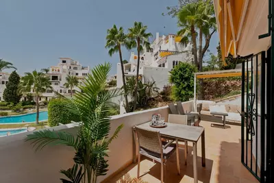 Middle Floor Apartment in Nueva Andalucía